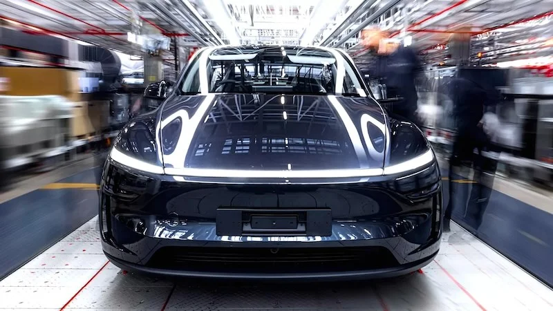 adu-strategi-lawan-byd,-tesla-kembali-jadi-raja-mobil-listrik