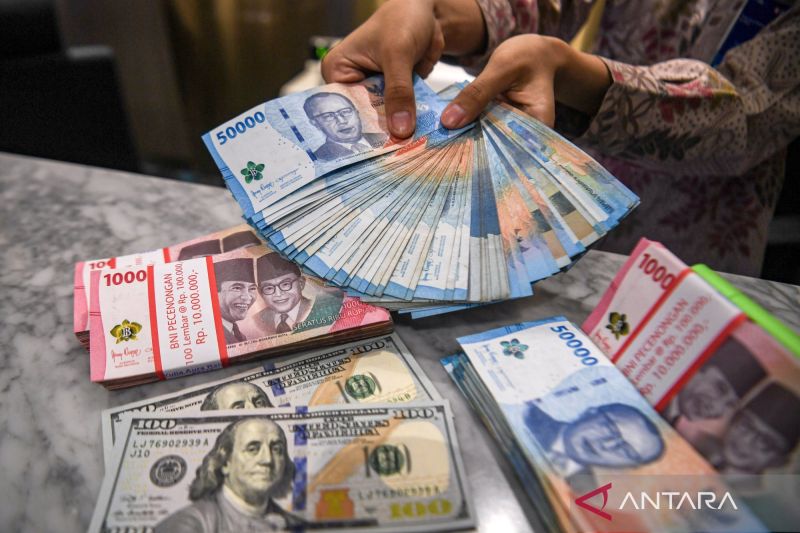 rupiah-melemah-karena-masih-dibayangi-eskalasi-perang-as-iran