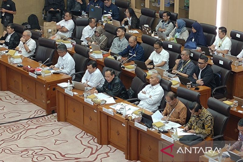 esdm:-pemerintah-lakukan-mitigasi,-pasokan-bbm-dan-lpg-tetap-aman