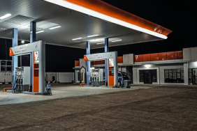 harga-bbm-ditahan:-boleh-berlega-hati-atau-hanya-menunda-masalah?