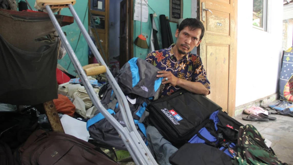 ratusan-pesanan-sempat-tak-dibayar,-kini-ahmad-saad-kebanjiran-orderan-tas