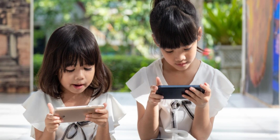 Aktivis Hak Digital Anak Kritik PP Tunas: Bukannya Melindungi, Tapi Bikin Kesenjangan Makin Lebar 