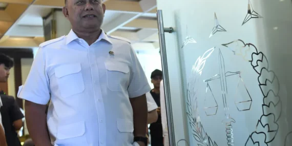 “Menteri OKB Syndrome” Dadan BGN?
