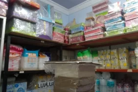 lonjakan-harga-plastik-membebani,-pelajar-di-rembang-mulai-beralih-ke-wadah-alternatif