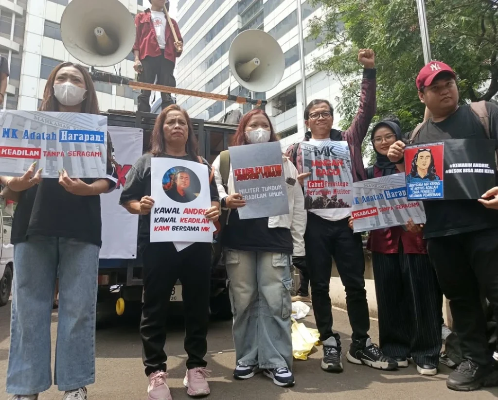 12-aktivis-diteror-usai-membela-andrie-yunus,-tanda-ketakutan-akan-kritik-dan-kebenaran