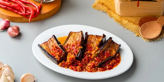 Terong Balado Goreng: Sensasi Pedas Gurih yang Bikin Rindu Masakan Rumah
