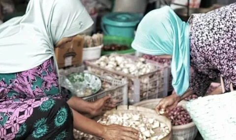 harga-sembako-di-rembang-belum-stabil,-pedagang-dan-warga-mengeluh