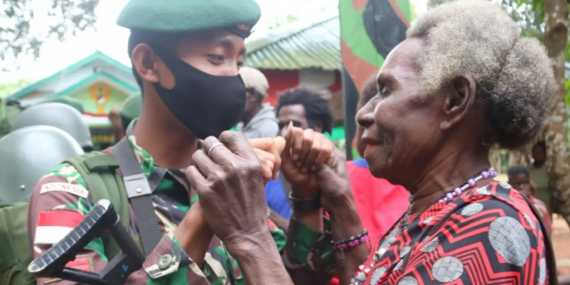Papua Berada dalam Cengkeraman Militer, Tubuh Perempuan Dikontrol