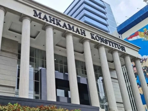 di-mk,-pemohon-bandingkan-syarat-pendidikan-caleg-s1-s2-dengan-negara-lain