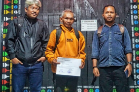 hakim-ruteng-bebaskan-yohanes-flori-dari-jerat-hukum-rusak-hutan