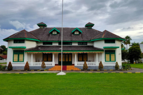 istana-langkanae-luwu,-saksi-bisu-kedatuan-luwu-dan-simbol-perlawanan-rakyat-palopo