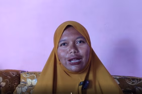 di-bawah-kepungan-debu-merah