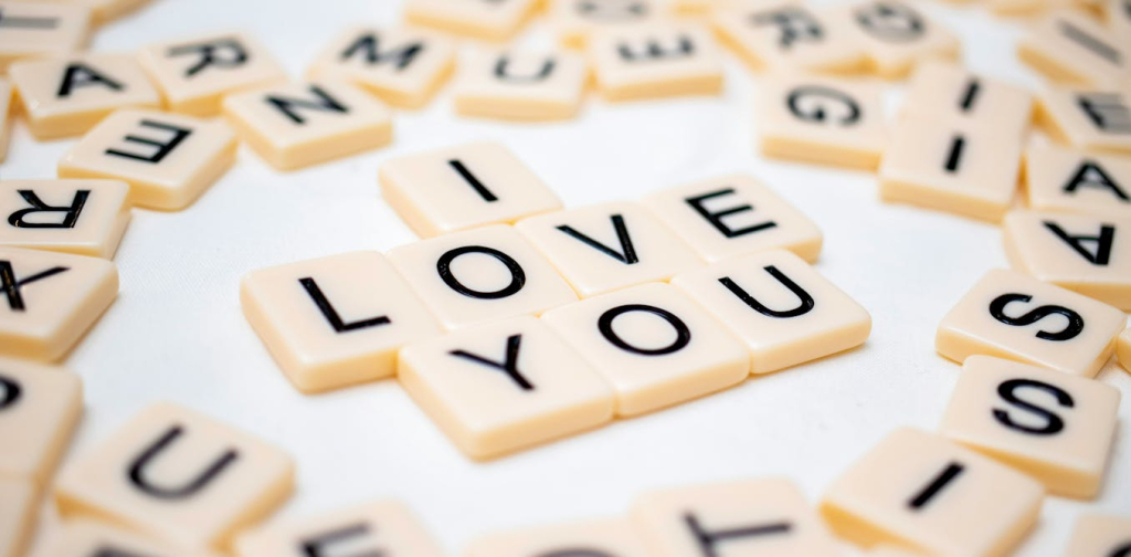 sederhana-tapi-menjebak:-bahaya-tersembunyi-konsep-‘love-language’-dalam-hubungan