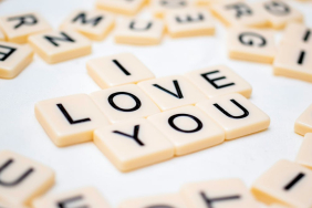 sederhana-tapi-menjebak:-bahaya-tersembunyi-konsep-‘love-language’-dalam-hubungan