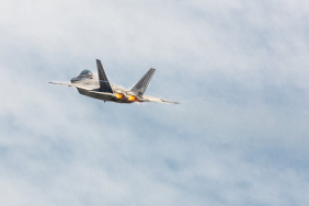 ‘blanket-overflight’-pesawat-militer-as:-pertaruhan-kedaulatan-“bebas-aktif”-indonesia?