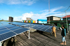 para-perempuan-muara-enggelam-gerakkan-ekonomi-desa-manfaatkan-energi-surya