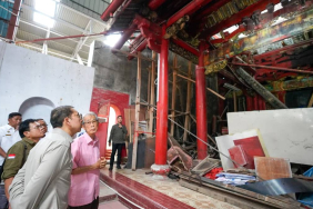 kunjungi-padang,-menteri-kebudayaan-komitmen-revitalisasi-klenteng-see-hin-kiong