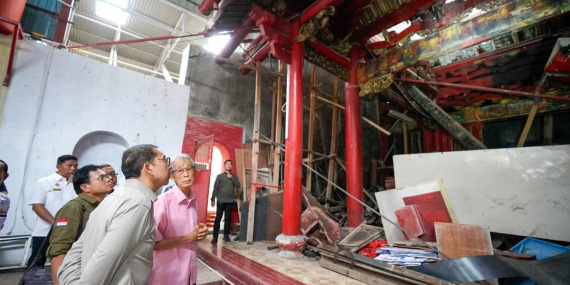 Kunjungi Padang, Menteri Kebudayaan Komitmen Revitalisasi Klenteng See Hin Kiong