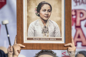 car-free-day-jakarta-jadi-ajang-peringatan-hari-kartini-dan-pelestarian-seni-budaya