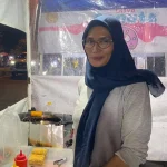 nestapa-di-balik-melonjaknya-harga-plastik,-perempuan-pedagang-makin-terhimpit