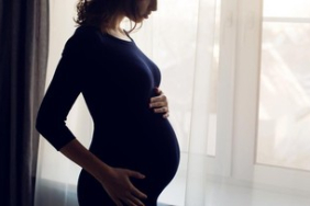 dikira-hamil-bayi-besar,-perut-bunda-ini-ternyata-berisi-banyak-air-ketuban