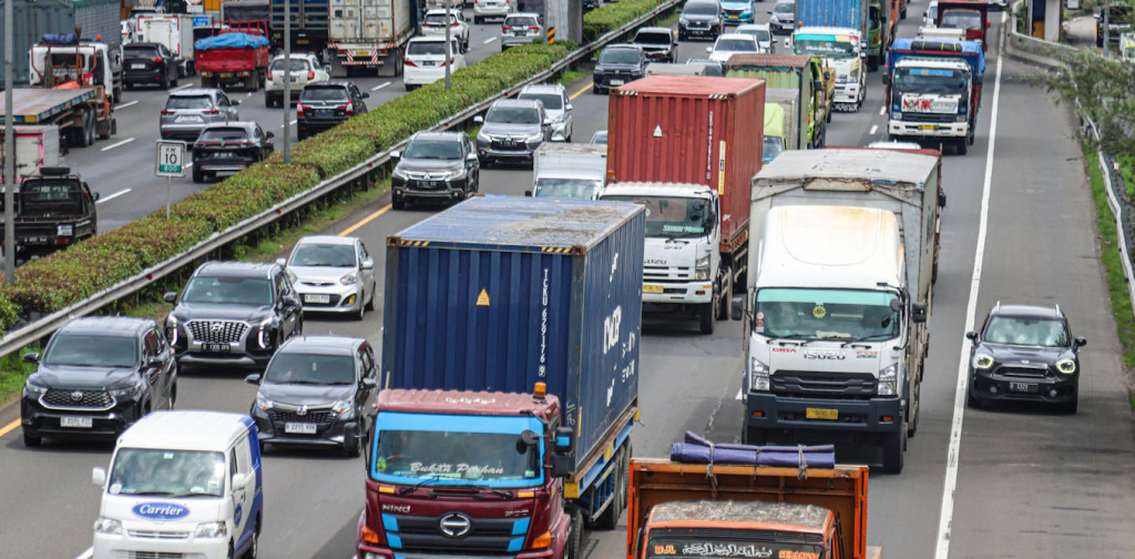 bukan-hanya-pemilik-mobil-mewah,-dampak-kenaikan-harga-bbm-nonsubsidi-bakal-dirasakan-semua-orang