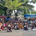 warga-tesso-nilo-enggan-relokasi,-pemerintah-masih-cari-lahan-pengganti