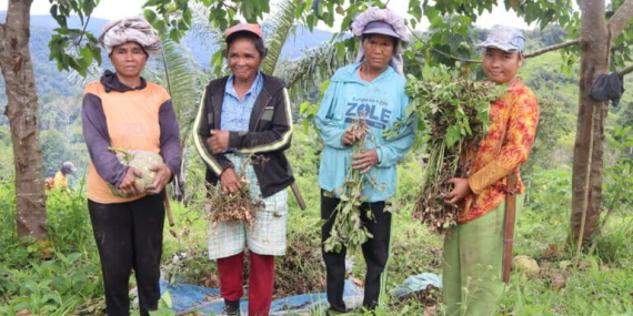 pentingnya-hak-kolektif-perempuan-adat-dalam-ruu-masyarakat-adat