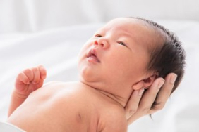 ketahui-jadwal-wake-windows-pada-bayi-sesuai-usia,-bantu-atur-pola-tidur