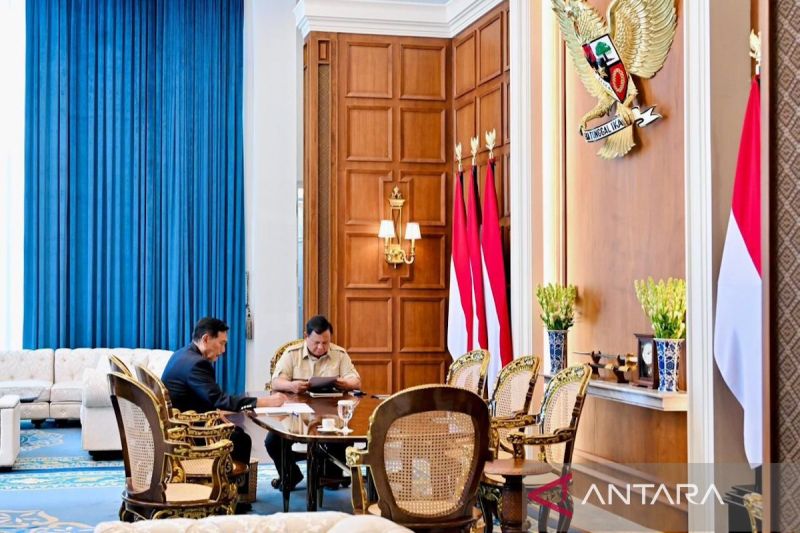 luhut-lapor-hasil-simulasi-ke-prabowo,-ekonomi-stabil-3-bulan-ke-depan