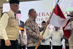 menhaj-lepas-jemaah-haji-kloter-pertama-embarkasi-banten-di-bandara