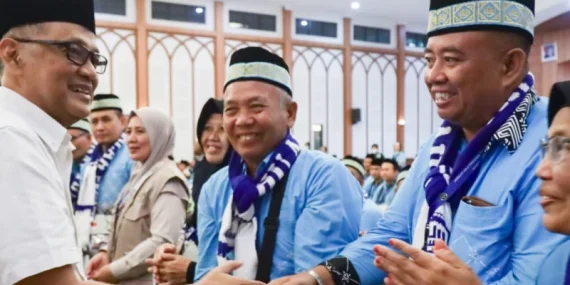 391-jemaah-haji-kloter-pertama-diberangkatkan,-awali-operasional-haji-2026