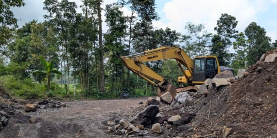 warga-waswas-ekosistem-gumuk-jember-tergerus-tambang