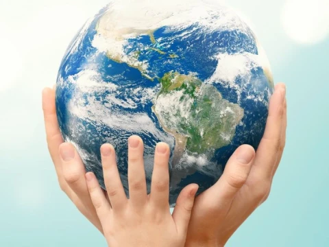 khutbah-jumat:-hari-bumi-sedunia,-mari-jaga-alam-kita