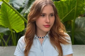 8-tahun-tinggal-di-ri,-bule-cantik-ini-nangis-terharu-saat-resmi-jadi-wni