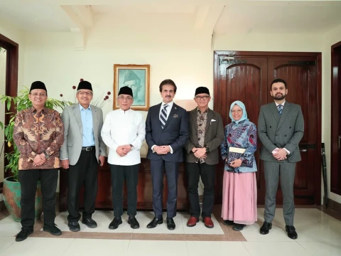 lanjutkan-safari-diplomatik,-ketum-pbnu-sambangi-dubes-pakistan