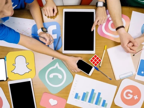 banjir-informasi-picu-logical-fallacy,-gen-z-perlu-waspada,-ini-saran-psikolog