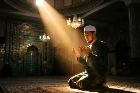 mode-kita-dalam-beragama:-budak,-pedagang,-atau-pecinta?