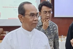 todung-mulya-lubis-nilai-kritik-saiful-mujani-ke-prabowo-bukan-makar,-tak-layak-dihukum