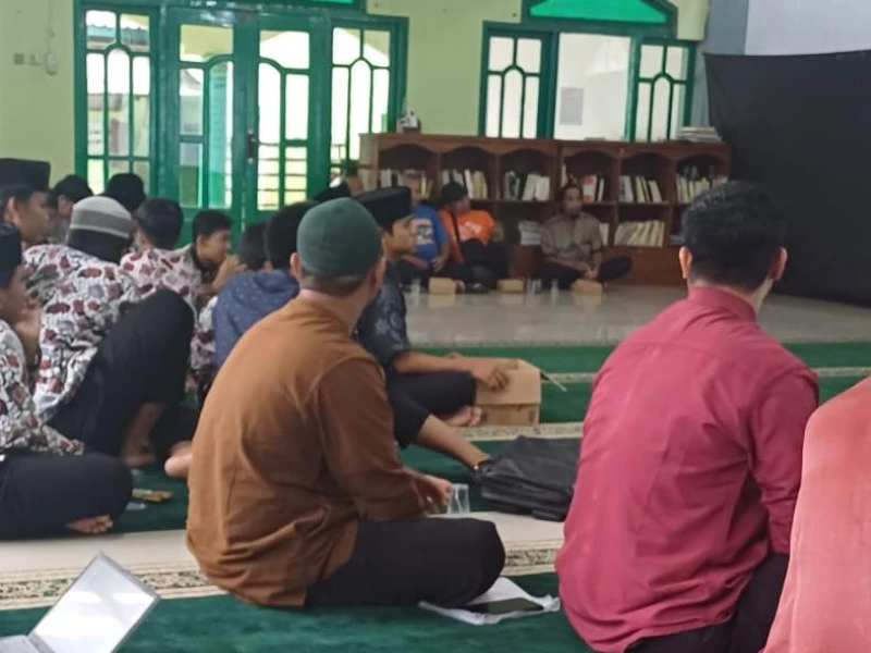 bukan-cuma-ngaji,-pesantren-ibnu-abbas-bekali-santri-keahlian-kelola-sampah-berbasis-organik