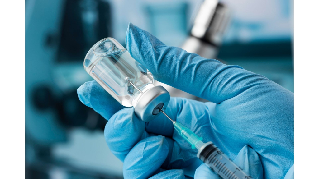 inisiatif-mengejar-ketertinggalan-imunisasi-terbesar,-memvaksinasi-100-juta-dosis