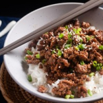 tren-diet-boy-kibble,-makan-daging-sapi-cincang-campur-nasi