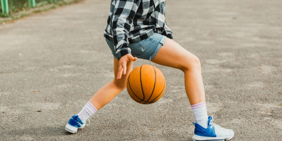 stop-asal-beli!-ikuti-7-tips-memilih-sepatu-basket-anak-yang-anti-cedera