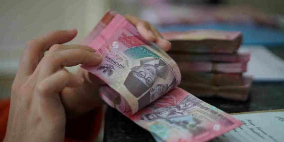 rupiah-bertahan-di-level-17.200,-peringkat-moody’s-jaga-asa