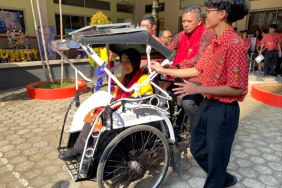 pelajar-sma-di-purwokerto-ciptakan-becak-listrik-“e-cak”,-kecepatan-hingga-40-km/jam