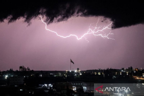 gelombang-panas-berujung-badai,-14-orang-tewas-di-bangladesh