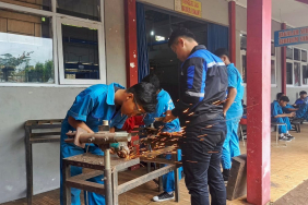spesifik-tapi-sulit-mengimbangi-industri:-tantangan-smk-di-indonesia-hadapi-tren-ekonomi-global