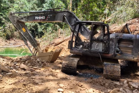 pejabat-bungkam-menonton-petaka-tambang-di-solok-selatan