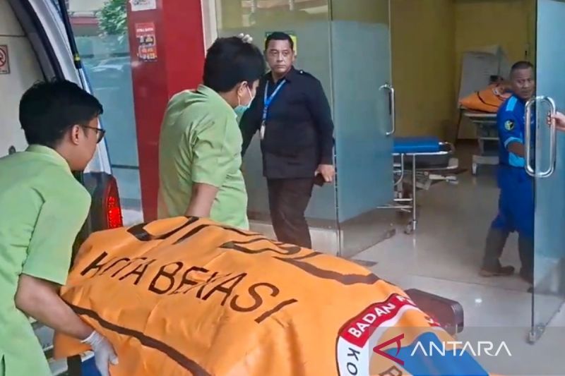 rs-polri-masih-identifikasi-isi-10-kantong-jenazah-korban-tabrakan-krl