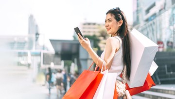 7-ciri-kepribadian-tenang-orang-yang-suka-berbelanja-sendirian